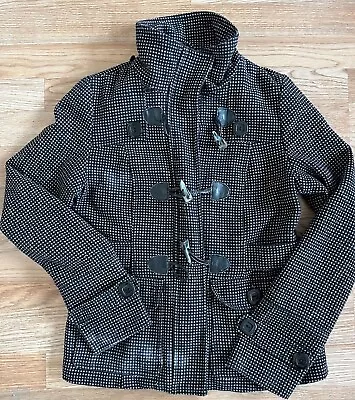 Chaqueta chaquetón forrada rosa y negra con puntos medianos rosa suizo sobre rosa rosa rosa para mujer Foto 1 de 4