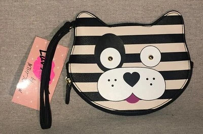 Muñequera Betsey Johnson cara de cachorro blanca y negra con cierre de cremallera Foto 1 de 4