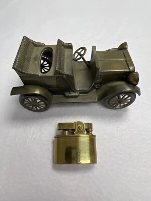 VINTAGE 1906 FORD MODEL "T" SILVER FINISH METAL CAR DESK LIGHTER- WITH LIGHTER - Image 1 of 4