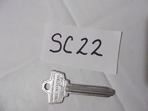 Llavero en blanco ColorLite # SC22 color aluminio plata Schlage sin cortar Cole National - Imagen 1 de 2