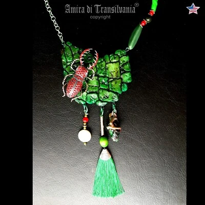 Mujer Salvaje Joyería de Lujo Collar Gargantilla Dije Colgante Escarabajo Piedra Babero Foto 1 de 4