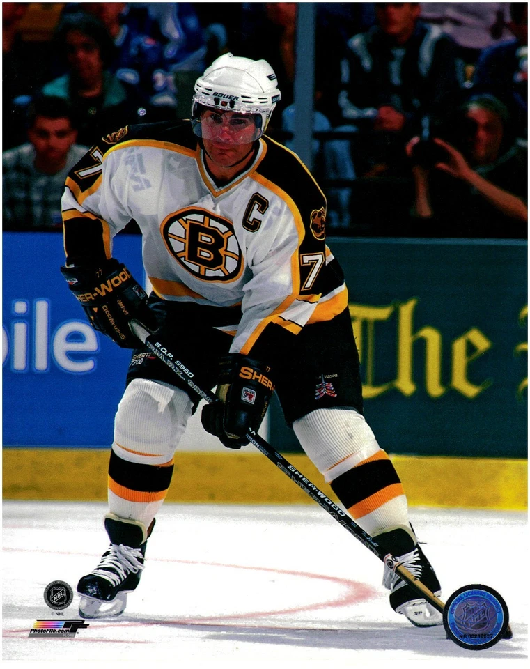Ray Bourque-Boston Bruins-LICENSED 8x10 Hockey Photo - Image 1 of 1