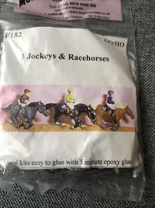 Metal Kits Jockeys & Racehorses - Picture 1 of 2