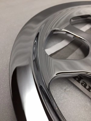 HARLEY PULLEY SOFTAIL 40295-00 HERITAGE 2000  06 BELT CHROME 70T FXST EXCHANGE - Image 1 of 4