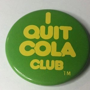 Vtg I Quit Cola Club Pinback Button Pin Green Yellow - Picture 1 of 2