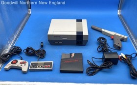 Nintendo Entertainment System NES-001 Console NES Action Set Bundle - Tested