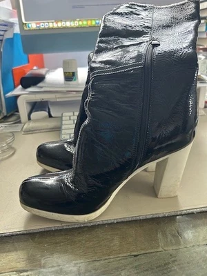 Botas altas deportivas Prada Vernice - talla 6,5 / 36,5 Foto 1 de 4