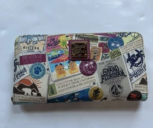 Cartera Dooney Bourke Disney Club de Vacaciones Cartera Bolsillo con Cremallera Usada en Excelente Condición Defecto - Imagen 1 de 12