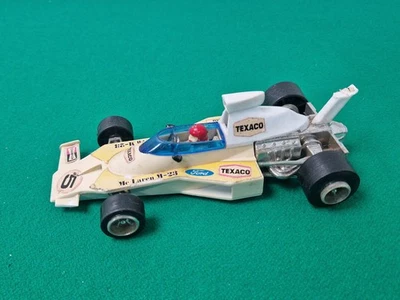 1:24 ? Coche de Carreras ROXY Nº 306 TEXACO McLaren M-23 F1 A/F Hecho en Hong Kong Foto 1 de 4
