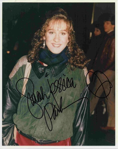 P- SARAH JESSICA PARKER Autographed Color  8x10 Photo W/COA Cover