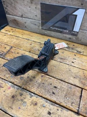 Fits 02-06 Nissan Sentra 04-07 Maxima 03-06 Altima Gas Accelerator Pedal OEM - Image 1 of 4