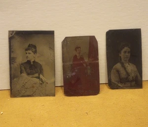 Antiguo lote de 3 fotografías diferentes tipo hojalata para mujeres - Imagen 1 de 16