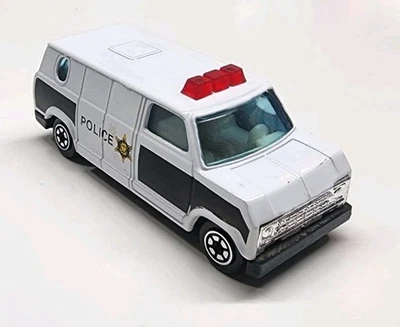 Vintage YatMing #1501 White/Black Ford Bedford Van 1/64 Diecast/Plastic Police - Image 1 of 4