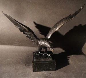 Skulptur Adler mit ausgebreiteten Flügeln - Bild 1 von 10