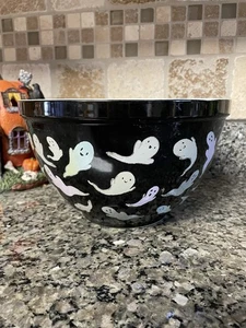 The Bake Shop Spooky Halloween Mixing Bowl – Ghost - Picture 1 of 8