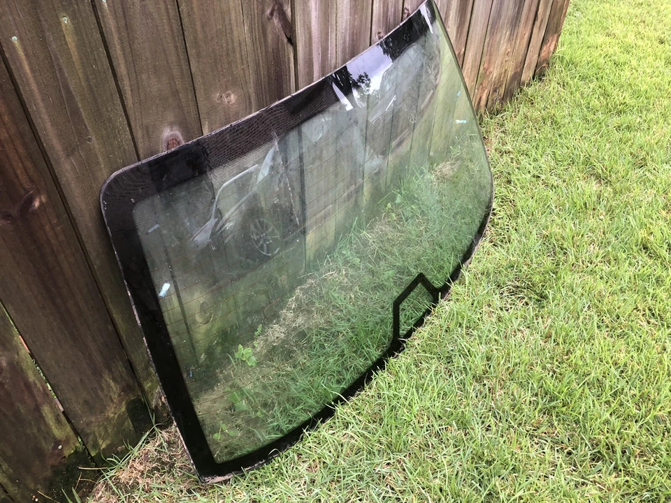 1995-2001 BMW E38 Glass WINDSHIELD 740iL 740i 750iL 740 730iL 728iL 735iL REAR - Image 1 of 4