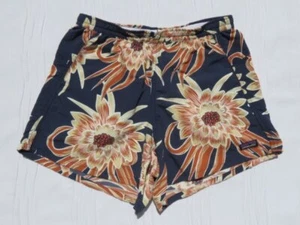 PATAGONIA US Women’s XS Navy Floral Print Woven Baggies™ Shorts 5” Pockets EUC - Picture 1 of 3