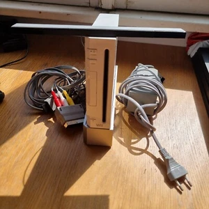 Console Nintendo Wii Bianca modello RETROCOMPATIBILE GameCube - Foto 1 di 5