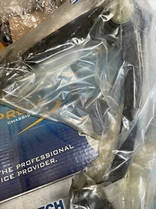 Suspension Control Arm and Ball Joint Assembly-Assembly Mevotech CMK80669 Yukon - Picture 1 of 5