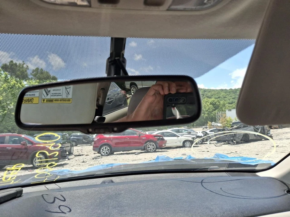 Espejo retrovisor Honda HR-V 2016-2018 con atenuación automática - usado 3575524 Foto 1 de 1