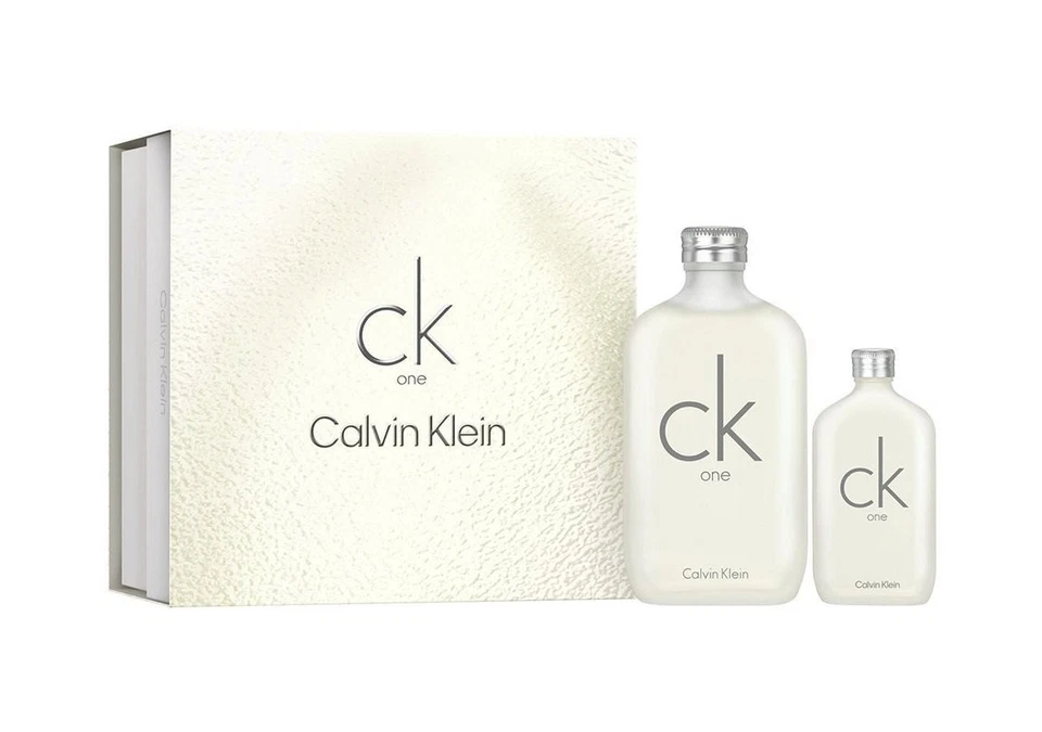 CK One by Calvin Klein 6,7 oz Eau De Toilette spray + 1,6 oz Eau De Toilette spray conjunto de presente novo na caixa - Imagem 1 de 1