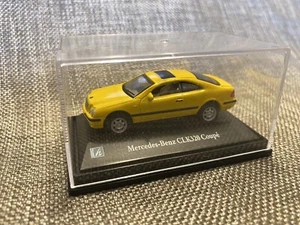 Hongwell Mercedes-Benz CLK 320 Coupe Yellow 1/72 Cararama - Picture 1 of 4