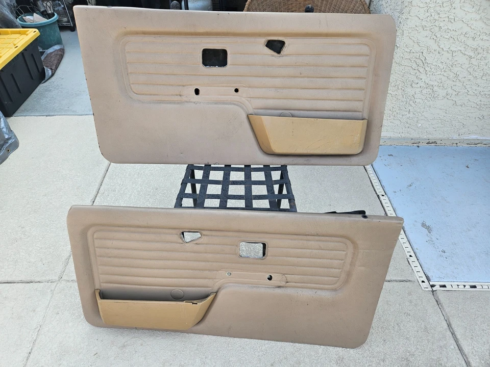 85-91 BMW E30 325i 325E 318 RH y LH PUERTA DELANTERA MOLDURA PANEL TARJETA Foto 1 de 4
