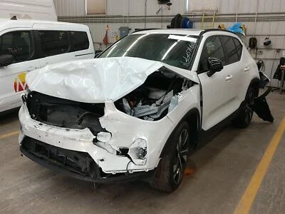 AC Compressor For 2024 XC40 36011563 ASSY - Image 1 of 4