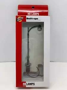 Walthers Cornerstone Lamps Built-Ups No.933-1096 Modern Street Light HO Scale - Picture 1 of 5