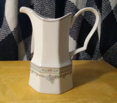 Крем Flower Revue от Studio Nova - Изображение 1 из 4