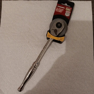 HUSKY 1005 143 255 3/8" Drive 144-Tooth Position Ratchet 2.5° Arc Swing - Image 1 of 4