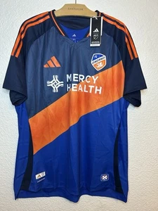 Neu mit Etikett FC Cincinnati Adidas 2025/26 Heim blau Fußball Trikot Herren 2XL - Bild 1 von 11