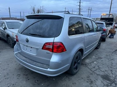 Электрическая правая передняя дверь для пассажира подходит для 09–14 ROUTEAN 585486 - Изображение 1 из 4