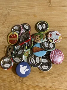 Vintage Holiday-Themed Pinback Button Set - Picture 1 of 3