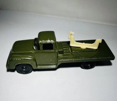 Vintage Tootsietoy 1956 Ford Truck Anti-Aircraft Military Vehicle Green Army Men - Image 1 of 4