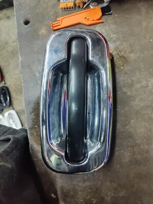 ✅ 2002-2006 Cadillac Chevrolet GMC maçaneta externa dianteira direita preta fabricante de equipamento original - Imagem 1 de 2