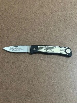 Vintage Smith & Wesson Scrimshaw KNIFE USA - Great condition - Image 1 of 4
