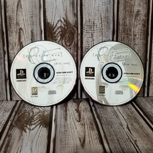 Discos Parasite Eve (PlayStation 1, 1998) solo rayados para piezas o reparación - Imagen 1 de 9