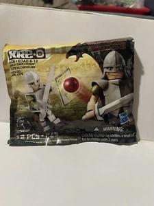 ✅ KRE-O BUILDING BLOCKS DUNGEON & DRAGONS D&D "KNIGHT KNOCKDOWN"  Mini Figure  - Picture 1 of 2