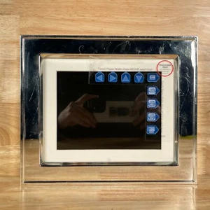 Pandigital Pantouch PAN8059MW01T Silver 8 inch 800 X 600 Digital Photo Frame - Picture 1 of 5
