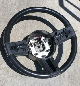 2005-2009 FORD MUSTANG STEERING WHEEL BLACK WITH CONTROLS OEM - Picture 1 of 11