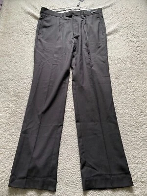 Pantalones plisados de mezcla de lana recta Bachrach para hombre color carbón talla 36 x 34 Foto 1 de 4
