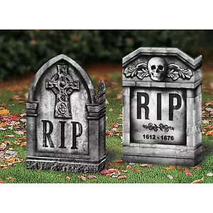 Photo-Realistic Tombstone Cross & Skull Set - Fun World - Picture 1 of 3