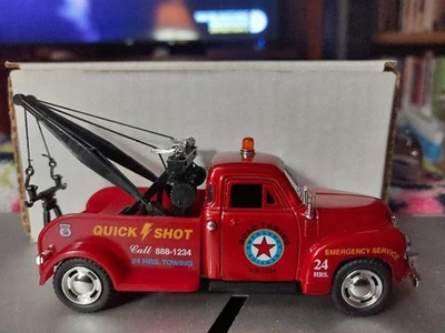 Camión grúa Kinsmart 1953 Chevy 3100 Texaco Quick Shot, 1:38, fundido a presión, como nuevo Foto 1 de 4