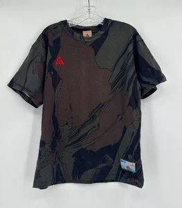 Camiseta Nike ACG Mount Fuji Verde Marrón Camuflada Para Hombre Parche L Manga Corta - Imagen 1 de 4