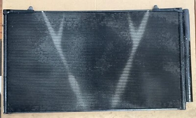 Condensador de aire acondicionado para Toyota Sienna 2011-2016 2010-2015 Lexus RX350 3,5 L V6 Foto 1 de 2