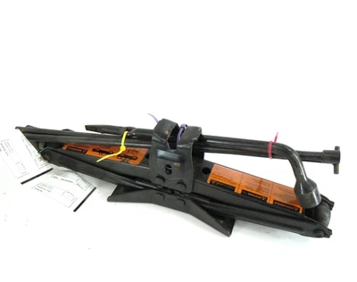 2007 07 Infiniti QX56 Spare Tire Jack W/ Lug Wrench Kit OEM Foto 1 de 2