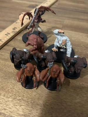 D&D - Horned  Devil #32 Crown of Fangs Bundle Lot Figures Miniatures Wizkids - Image 1 of 3