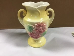 Vintage Hull #92 Yellow Sun Glow Vase 6 1/2" - Picture 1 of 6