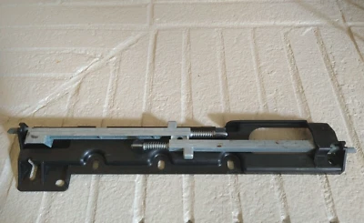 97-99 Buick Lesabre-92-96  Buick Park Avenue Glove Box Latch Mechanism OEM - Image 1 of 4